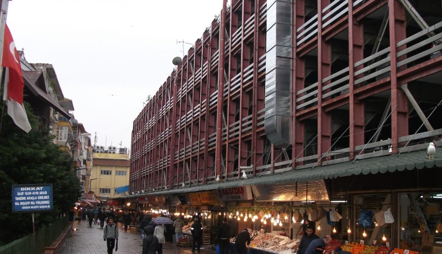 İstanbul Belediyesi Üsküdar Katlı Otoparkı